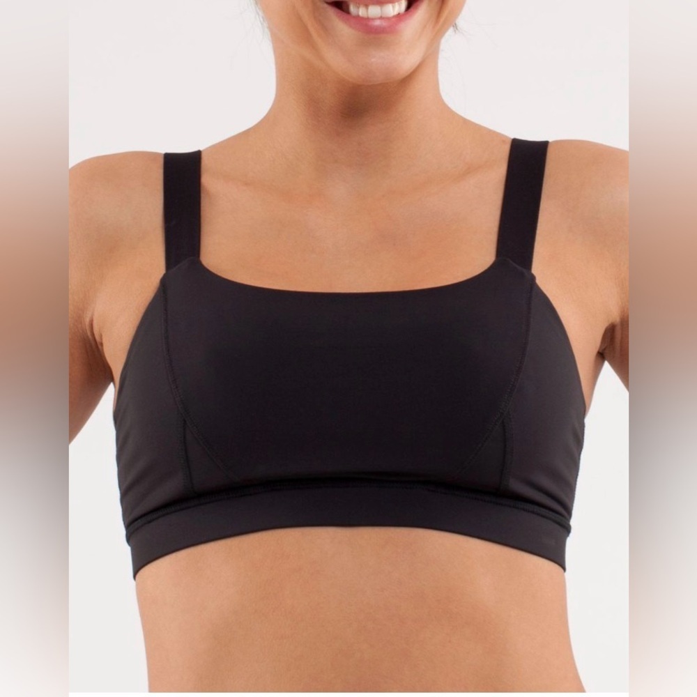 Lululemon Women’s Adjust Me Bra size 6